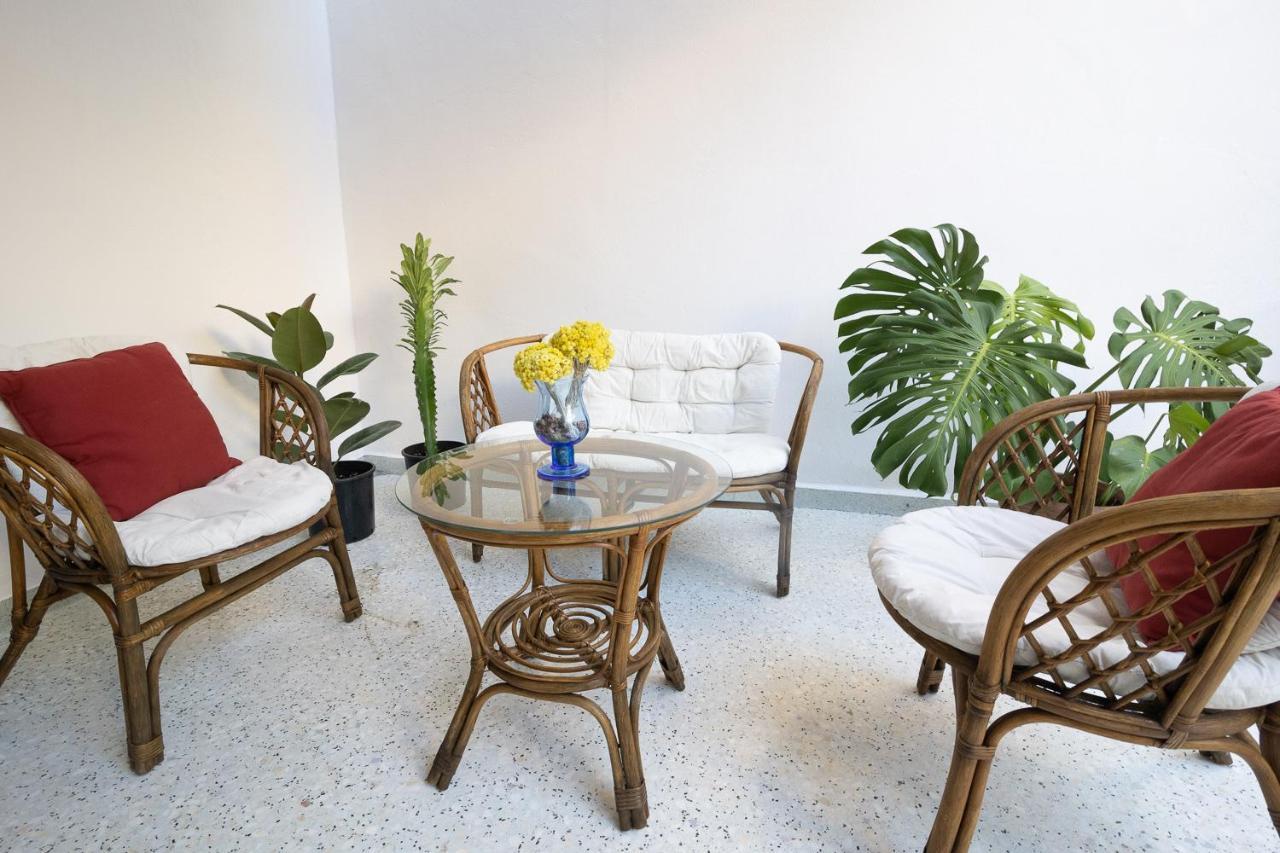 Didotou Oasis Apartment เอเธนส์ ภายนอก รูปภาพ